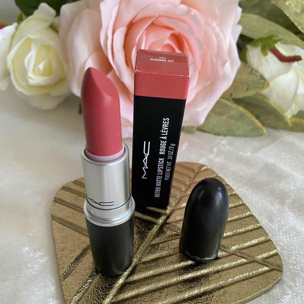 MAC Retro Matte Lipstick Shade 703 Runway Hit 3g